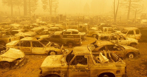 La Nación / El incendio Dixie se convierte en el tercero más grande en la historia de California