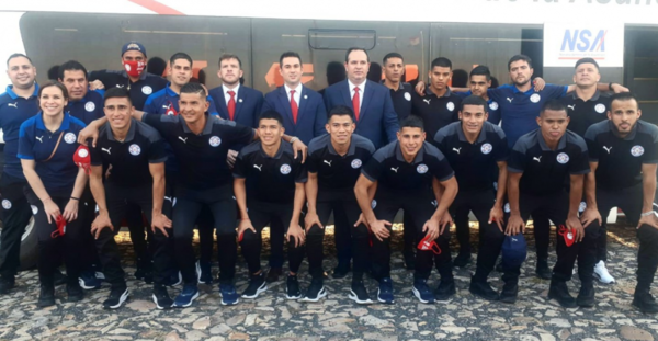 Diario HOY | Albirroja de playa tomó viaje con destino a la Copa del Mundo