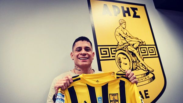 Juan Iturbe, presentado en su nuevo equipo