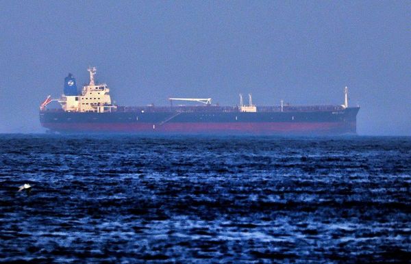 UE condena ataque al buque “Mercer Street” y dice que pruebas apuntan a Irán - Mundo - ABC Color