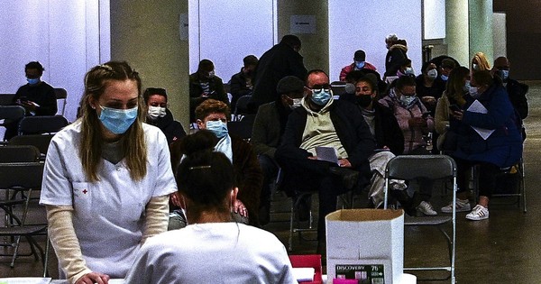 La Nación / Francia extiende exigencia del pase sanitario a partir del lunes