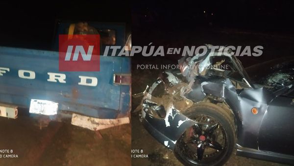 BRUTAL COLISIÓN DE VEHÍCULOS DEJA DAÑOS MATERIALES