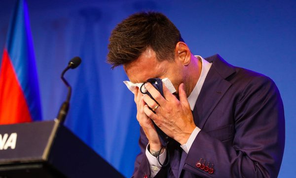 Messi se despide llorando del Barcelona | Telefuturo