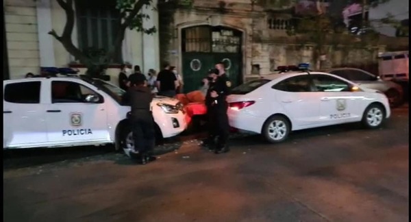 Asesinado a golpes en su casa, analizan videos, llamadas y mensajes de celular