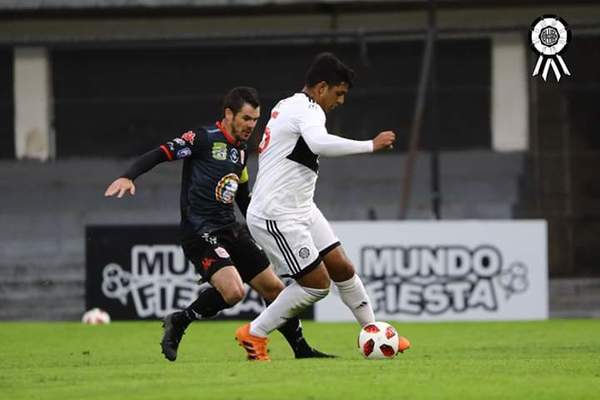 TRAS PRIMER PASO EN FALSO EL CAMPEÓN SE RECUPERA