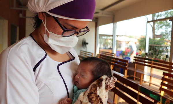 Fundación Visión salva a más de 100 bebés de una ceguera irreversible