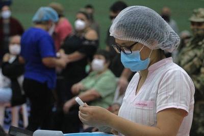 Prosigue este domingo aplicación de segunda dosis de AstraZeneca y Pfizer