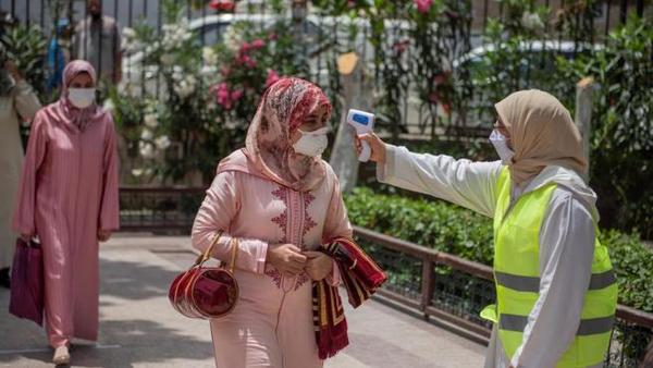 Marruecos culmina su tercera ola con récord de contagios y más restricciones | El Independiente