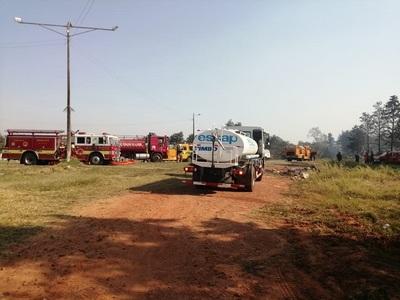 Reportan incendio en cercanías del Rubén Dumot