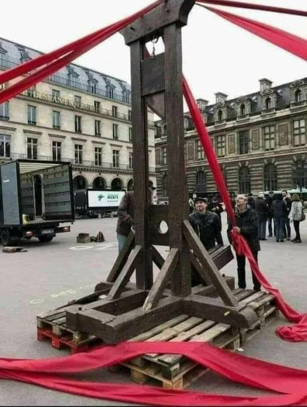 Macron obligado a dar marcha atrás con el pasaporte sanitario tras varias semanas de protestas