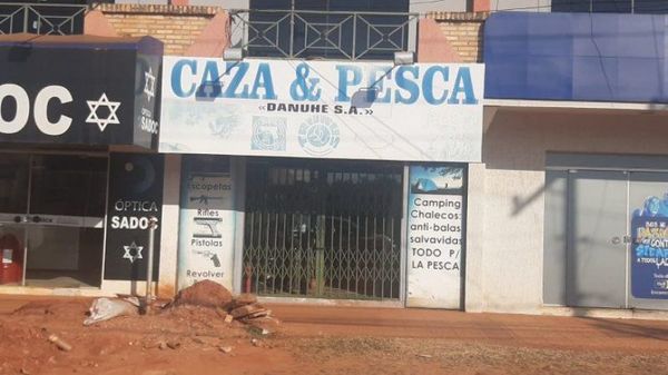 Delincuentes se alzan con casi 40 armas de un comercio en Santa Rosa del Aguaray