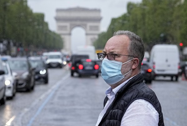 Francia relajó algunas condiciones de su pasaporte sanitario tras cuatro semanas de protestas | Ñanduti