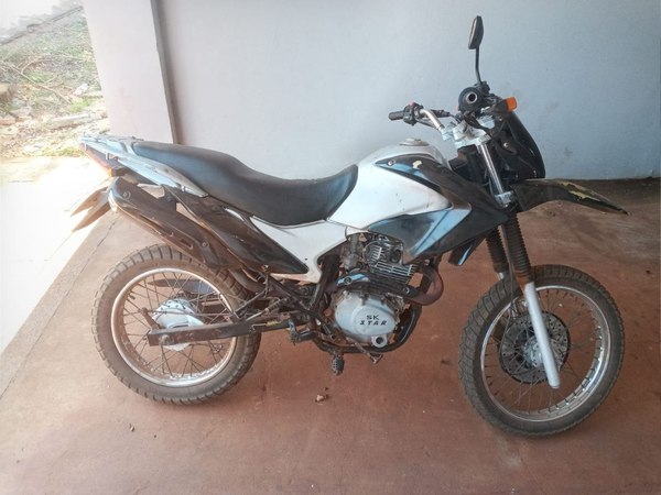 EN CAMBYRETÁ RECUPERAN MOTOCICLETA HURTADA.