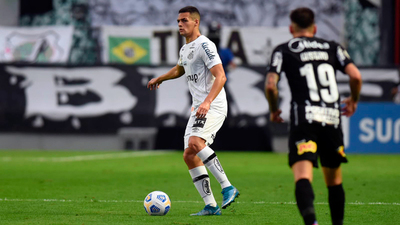 Santos empata con Corinthians, antes de su encuentro con Libertad