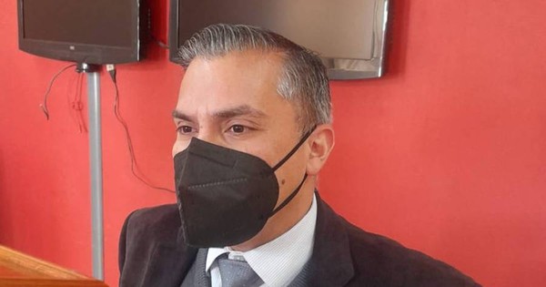 La Nación / Apoderado colorado advierte sobre convocatoria contra Sixto Pereira