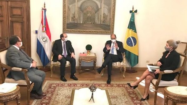 PARAGUAY ENTREGÓ A BRASIL PROPUESTA FORMAL PARA FACILITAR EL INTERCAMBIO COMERCIAL F