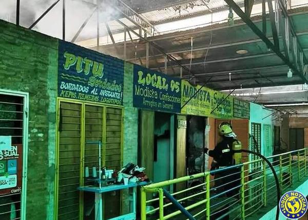 Incendio afectó seis locales del Mercado Municipal N° 1 de Luque •