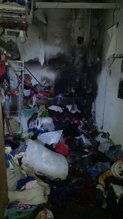 Pérdidas económicas tras incendio de locales en Mercado de Luque - Nacionales - ABC Color