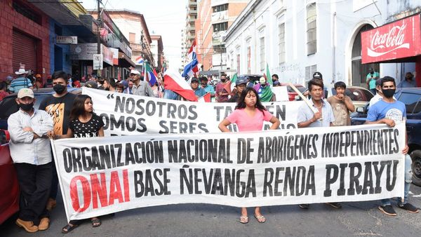 Indígenas y campesinos llegan a Asunción para movilizarse