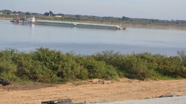 Crisis hídrica por sequía del Paraná plantea necesidad de adelantar veda