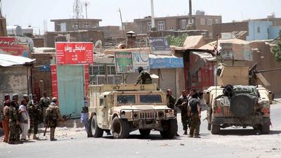 Talibanes toman 5 capitales provinciales en Afganistán