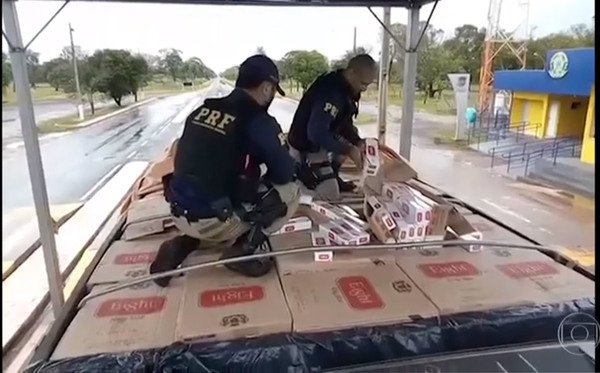 Revelan esquema de CONTRABANDISTAS de CIGARRILLO en la FRONTERA