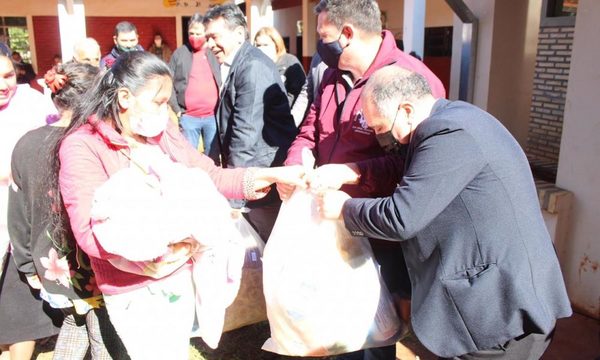 Entregan kits en reemplazo de almuerzo escolar en Hernandarias