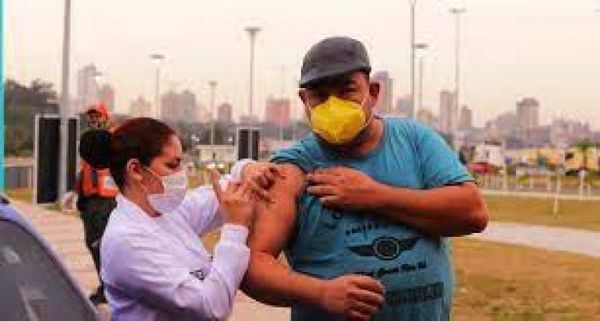 Segundas dosis de AstraZeneca y Pfizer se aplican hoy