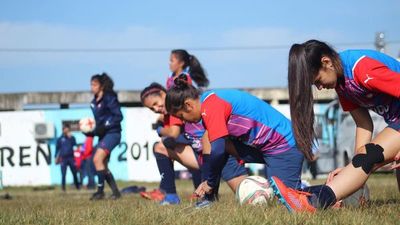 Cerro Porteño y Limpeño cierran en damas