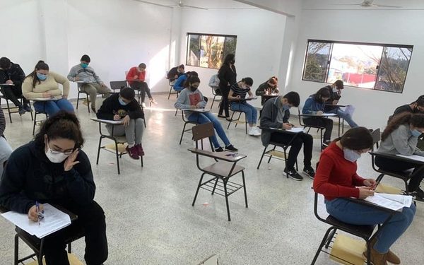 Culmina segundo período de pruebas parciales del CPI de Medicina-UNE