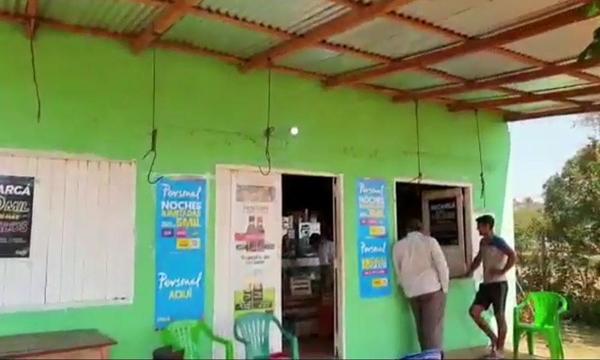 Malvivientes asaltaron y tomaron de rehén a comerciantes y clientes de un almacén – Prensa 5