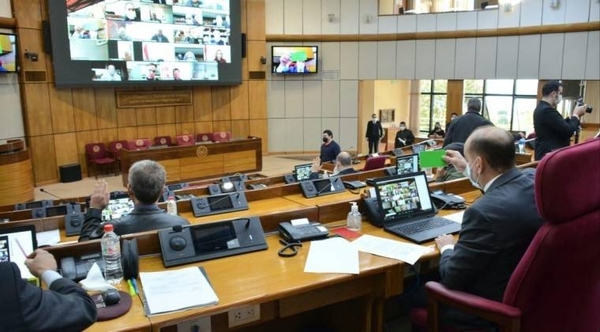 Diario HOY | Senado convoca a sesión extra para tratar en particular proyecto de ley de fletes