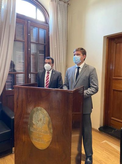 MEC solicitará que se exceptúe a docentes de proyecto de ley que eliminaría aumentos - Nacionales - ABC Color