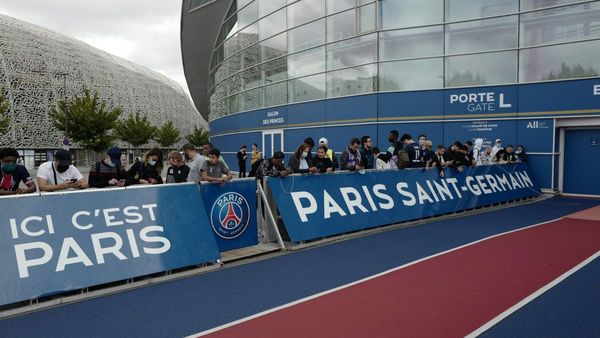 París espera con ilusión a Messi