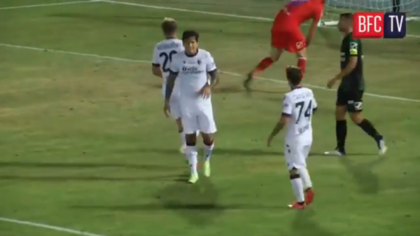 Federico Santander aparece con gol en un amistoso del Bologna
