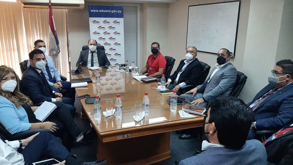 Paro de camioneros afecta a las recaudaciones, según Aduanas