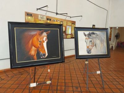 Exposición "El Arte en Colores" » San Lorenzo PY
