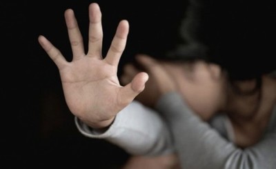 Violan a una mujer durante un asalto domiciliario
