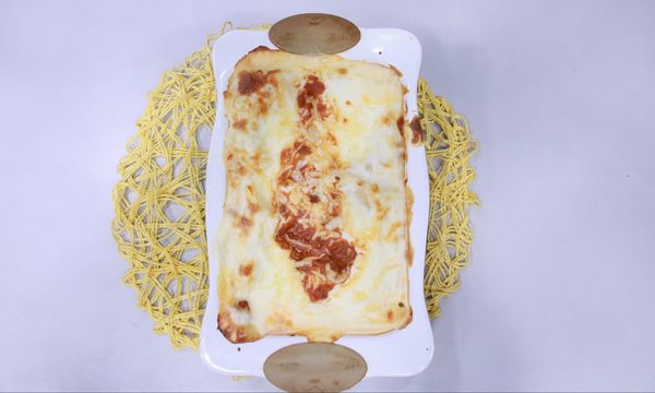 LASAÑA CON BOLOÑESA, JAMÓN Y QUESO | Telefuturo