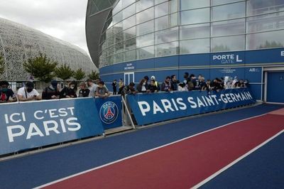 París espera con ilusión a Messi