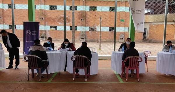 La Nación / Defensores públicos de Encarnación asistieron a reos del Centro de Rehabilitación Social