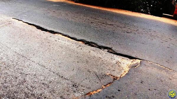 Un puente a punto de derrumbarse en Luque •