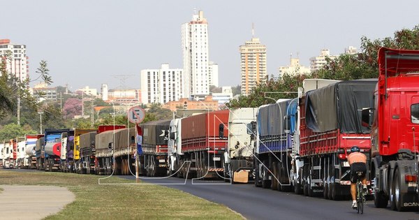 La Nación / Gobierno sin carácter y violencia en las rutas