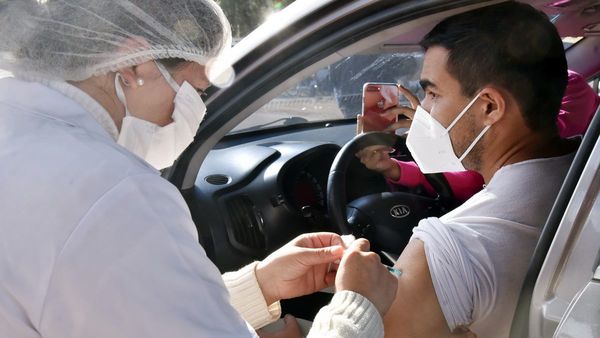 Recomiendan superar cuadros respiratorios antes de vacunarse