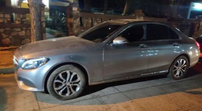 Hallan auto de hombre asesinado el sábado: hay dos detenidos