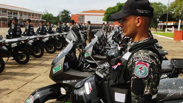 Madre de joven que murió tras ser golpeado por policías exige justicia