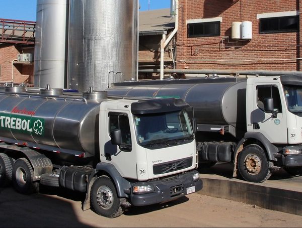 Productores lácteos no garantizan provisión si persisten cierres de ruta · Radio Monumental 1080 AM