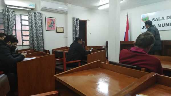 BANCADA DEL PLRA DEJA SIN QUORUM REUNIÓN DE LA JUNTA MUNICIPAL EN CAMBYRETÁ