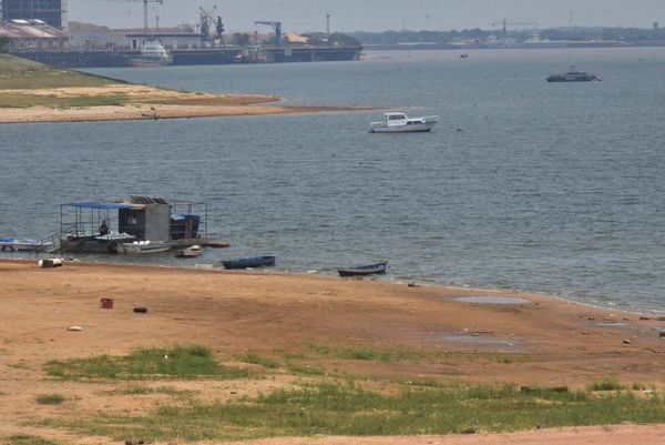 Bajante del río Paraguay sigue siendo crítica y Meteorología prevé que nivel llegue a 0 metros