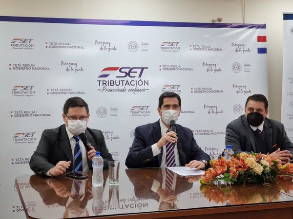 Crean comisión técnica para tratar reclamo de camioneros sobre costo del flete - ADN Digital